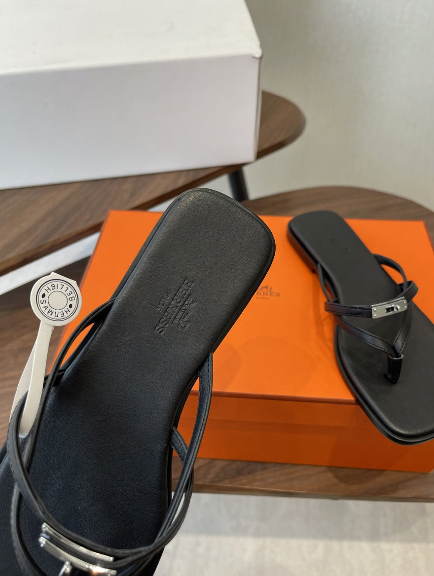 Luxury-Inspired Flat Flip Flop Sandals in Premium Leather