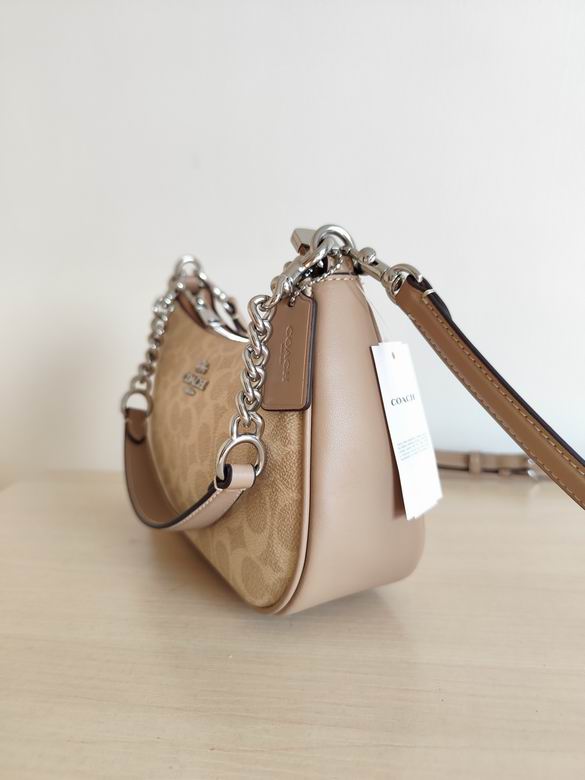 Canvas Chain Shoulder Bag