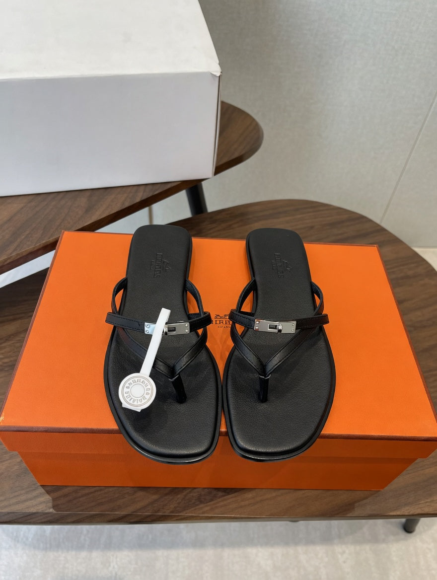 Luxury-Inspired Flat Flip Flop Sandals in Premium Leather