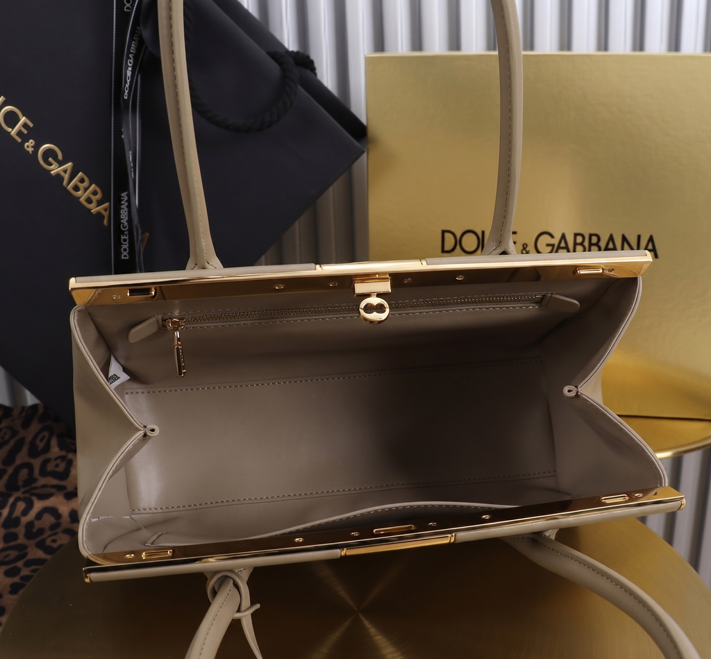 Elegant Taupe Leather Handbag