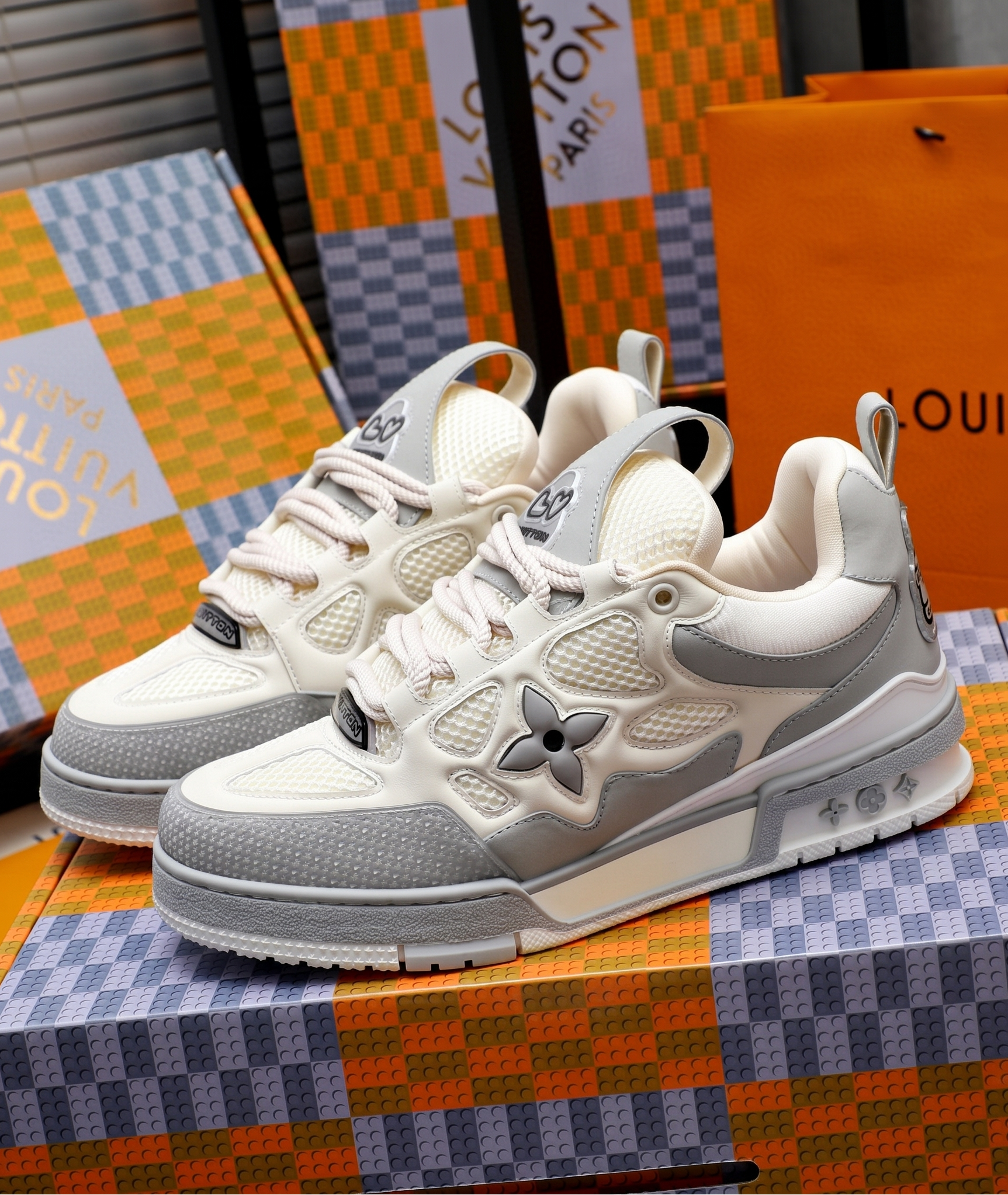 90s Retro Skate Sneakers in Grey/Cream