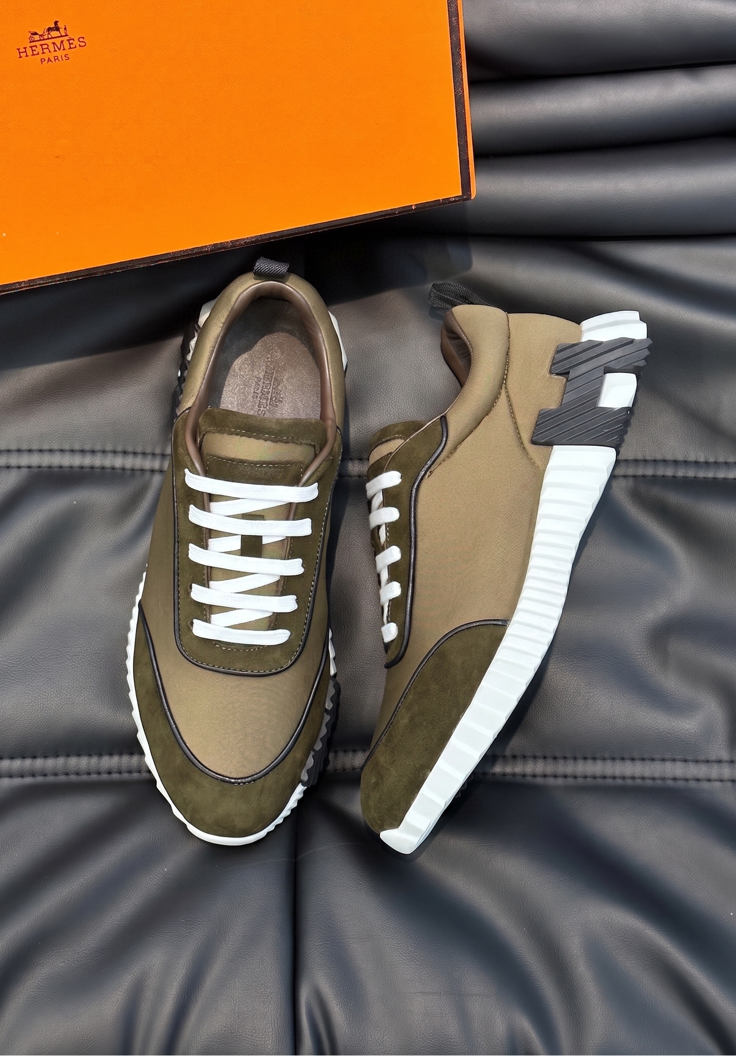 THE ESSENTIAL PAIR