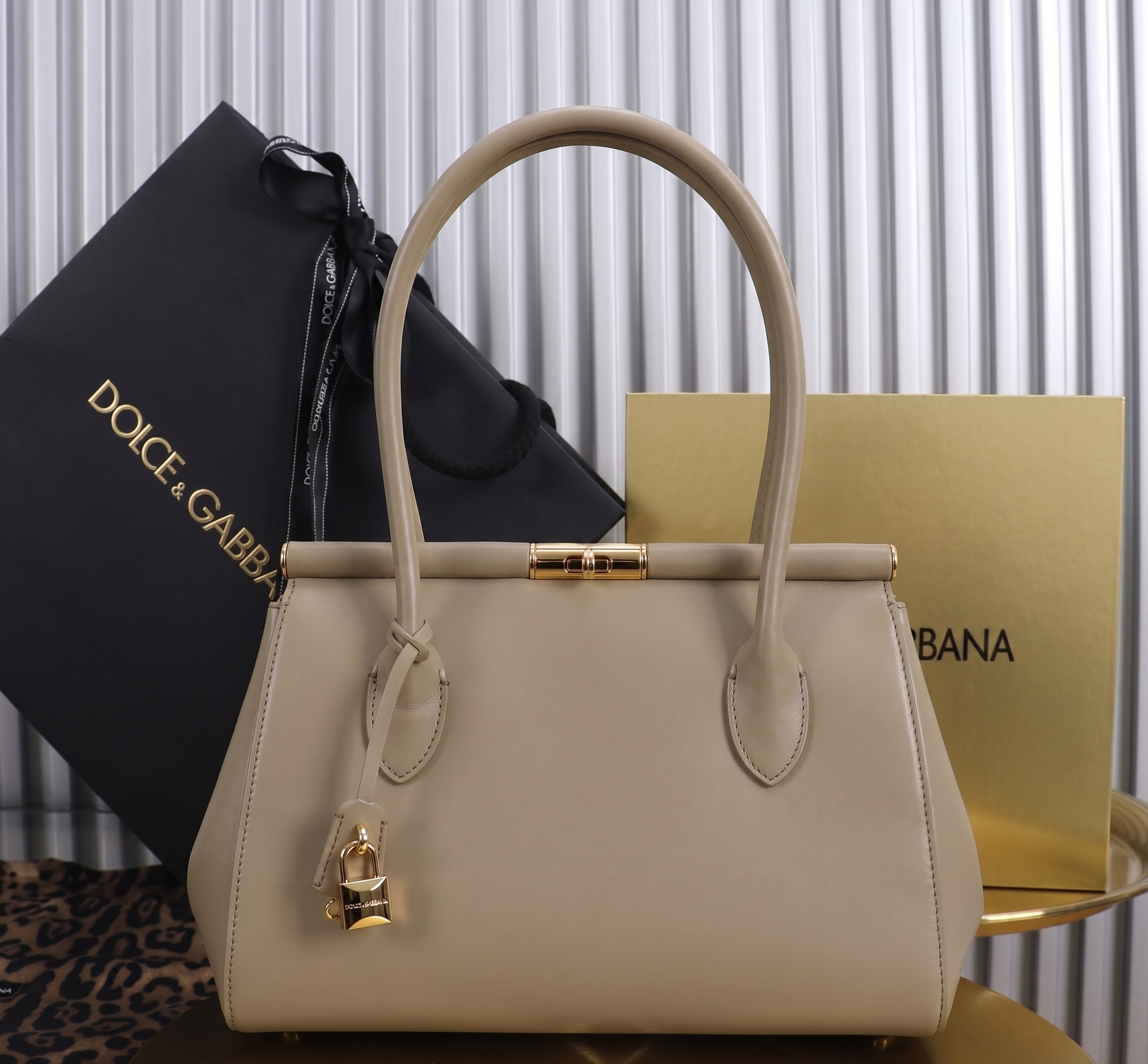 Elegant Taupe Leather Handbag