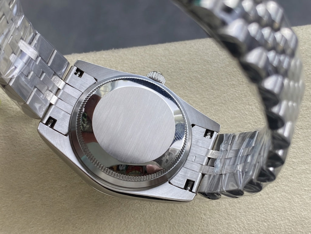 Elegant Stainless Steel Watch 31mm
