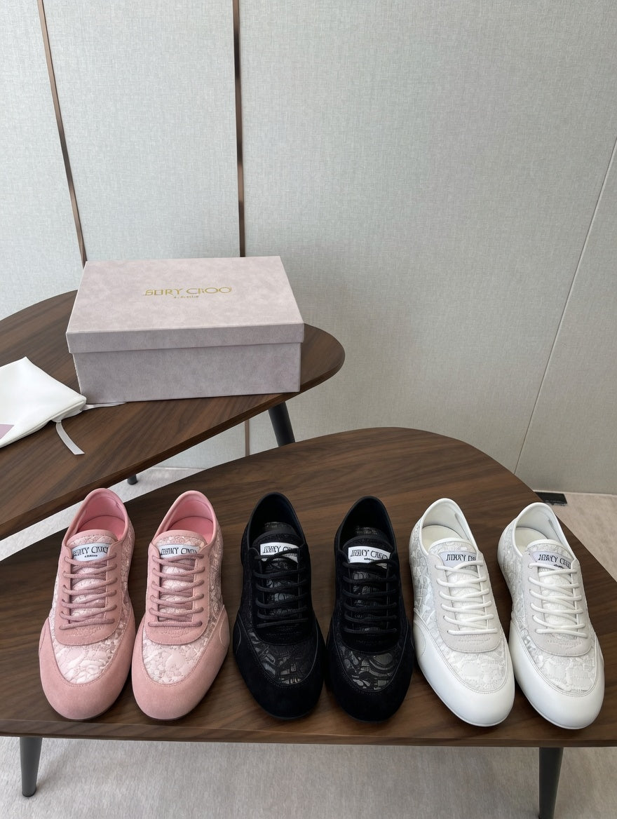 Chic Embossed Monogram Low-Top Sneakers in Pastel Colors