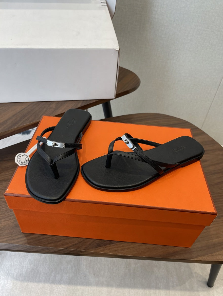 Luxury-Inspired Flat Flip Flop Sandals in Premium Leather